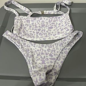 Women’s s Small bikini set. NEVER WORN!!!